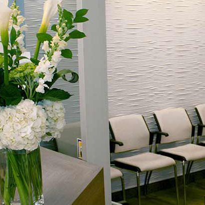 West Island Ortho reception and waiting room